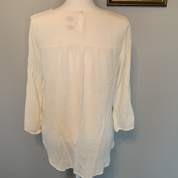 St John’s Bay Office wear or formal cream color tunic with lace Size Lar… - Picture 4 of 10